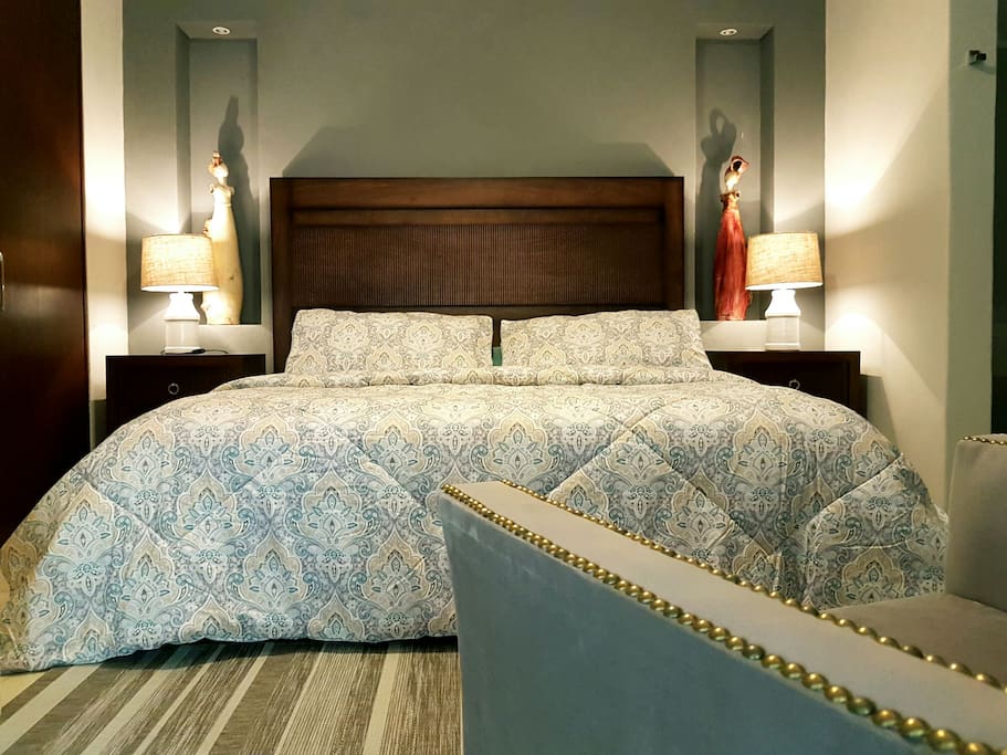 king size bed