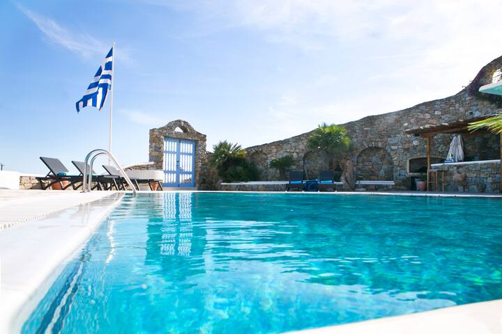 Grand Luxury Villa Ozar gallery image 2