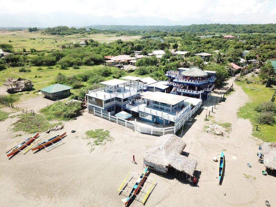 Maron's beach house Bed and breakfasts for Rent in Cabugao, Ilocos