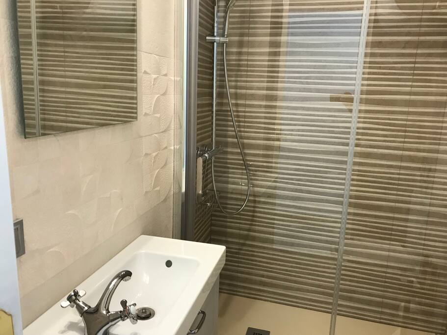 CUARTO DE BAÑO