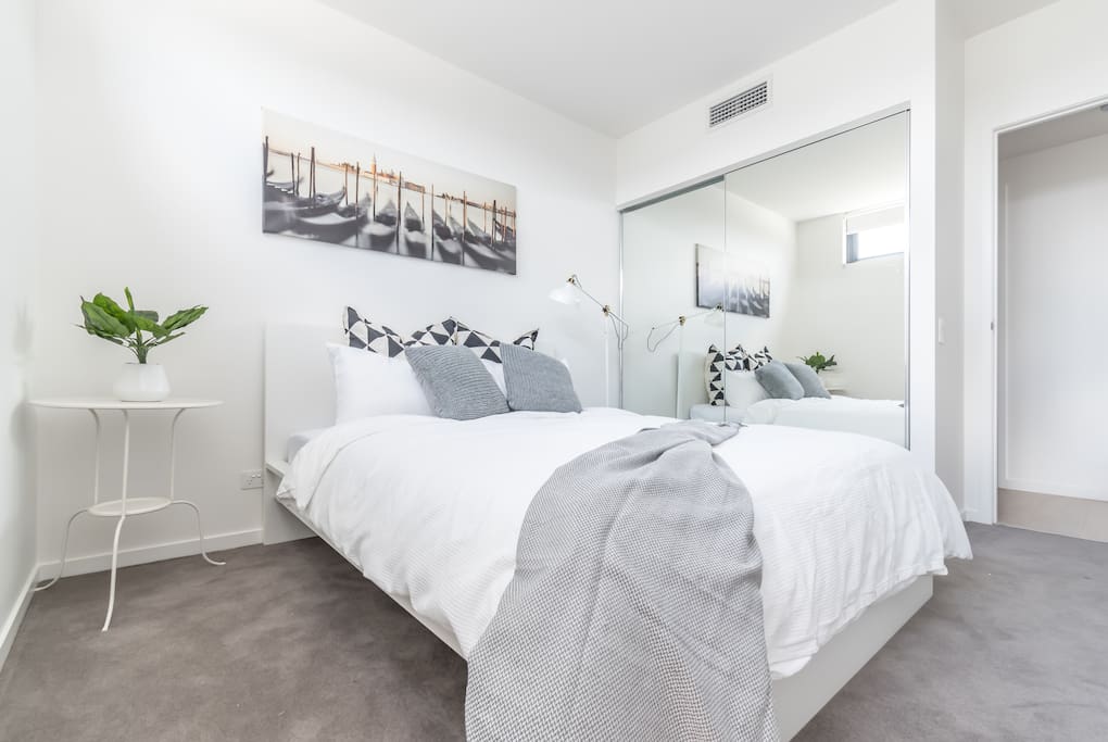 Comfy queen size bed