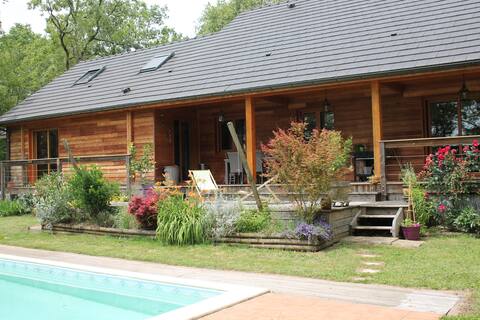 House with private pool