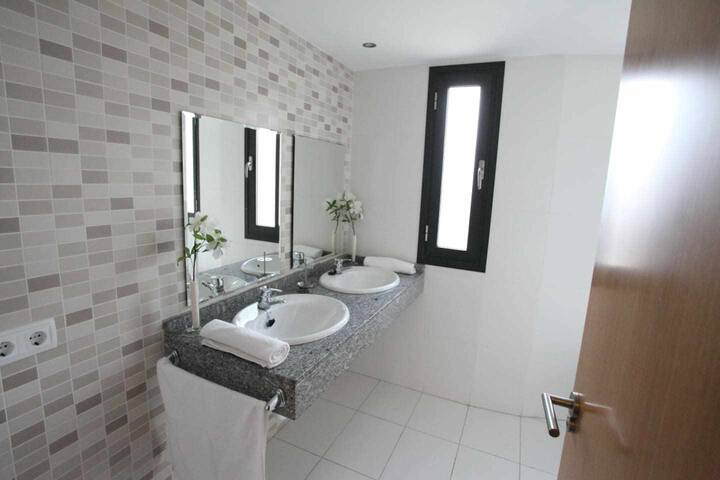 Villa Can Pastilla Ii, private pool near the beach gallery image 5