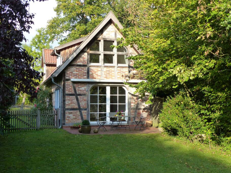 Ansicht von Süden mit Terrasse