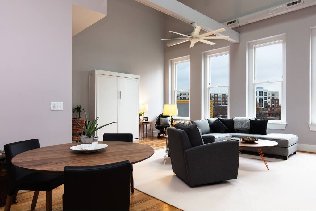 Living room dining room.