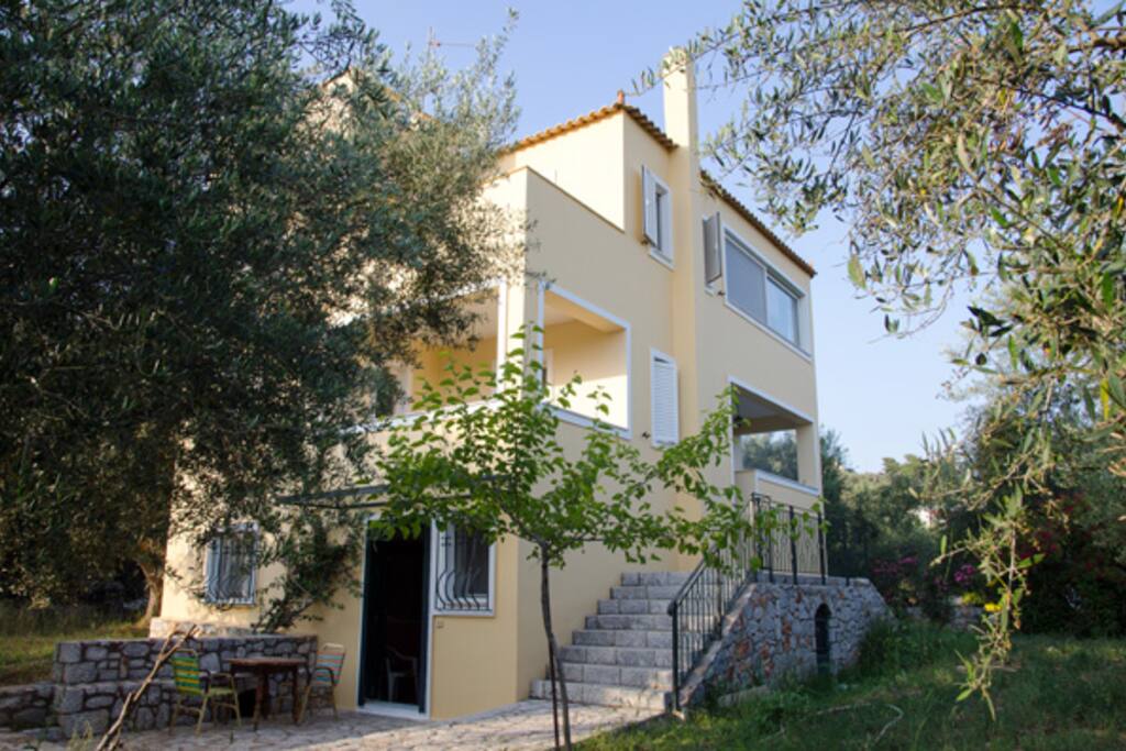 ground floor entry