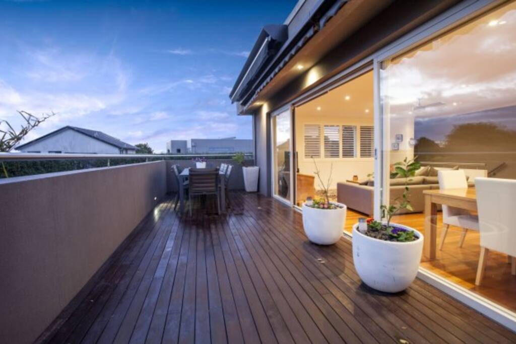 Large deck upstairs