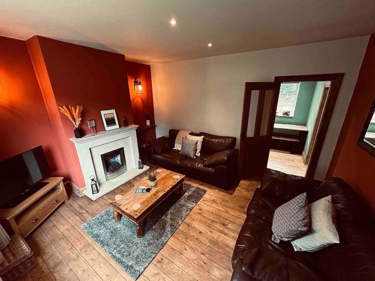 Successful Airbnb property: Shibden Cottage Godley Gardens in Calderdale