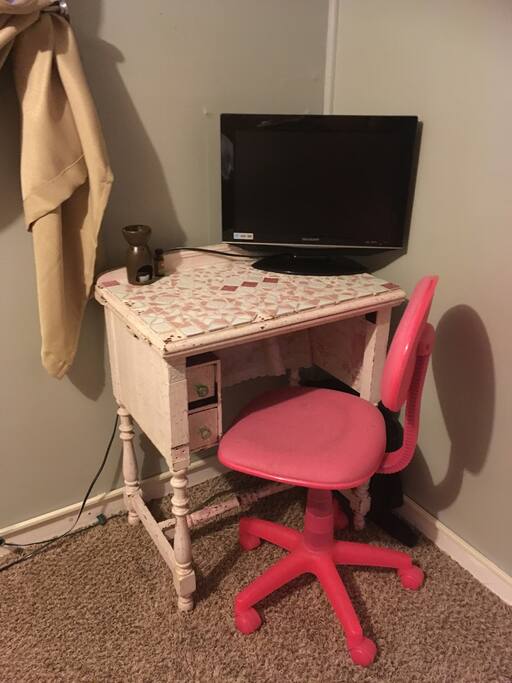 Small desk, can remove TV to allow for more space.