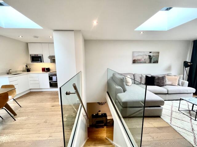 Covent Garden,2bed,2bath/AC-Big gallery image 4