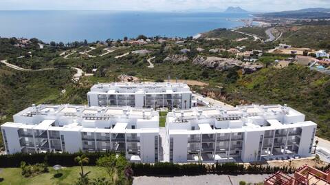 Newly built apartment with panoramic sea views
