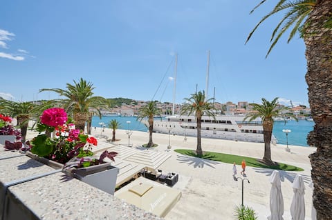 Apartment Stella old town Trogir, with balcony