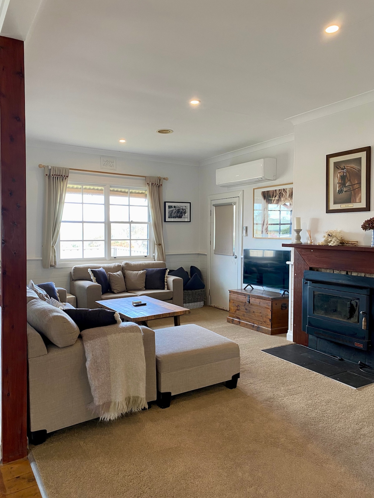 Popular Airbnb listing: Lords Place Living in Orange City Council