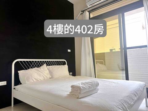 位東港鎮/在4樓的雙人套房/補夢網民宿/去小琉球玩.環島