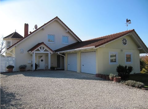 Penthouse with a view of three countries