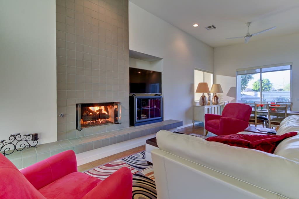 Modern and Cozy Fireplace - Relax in Winter Months