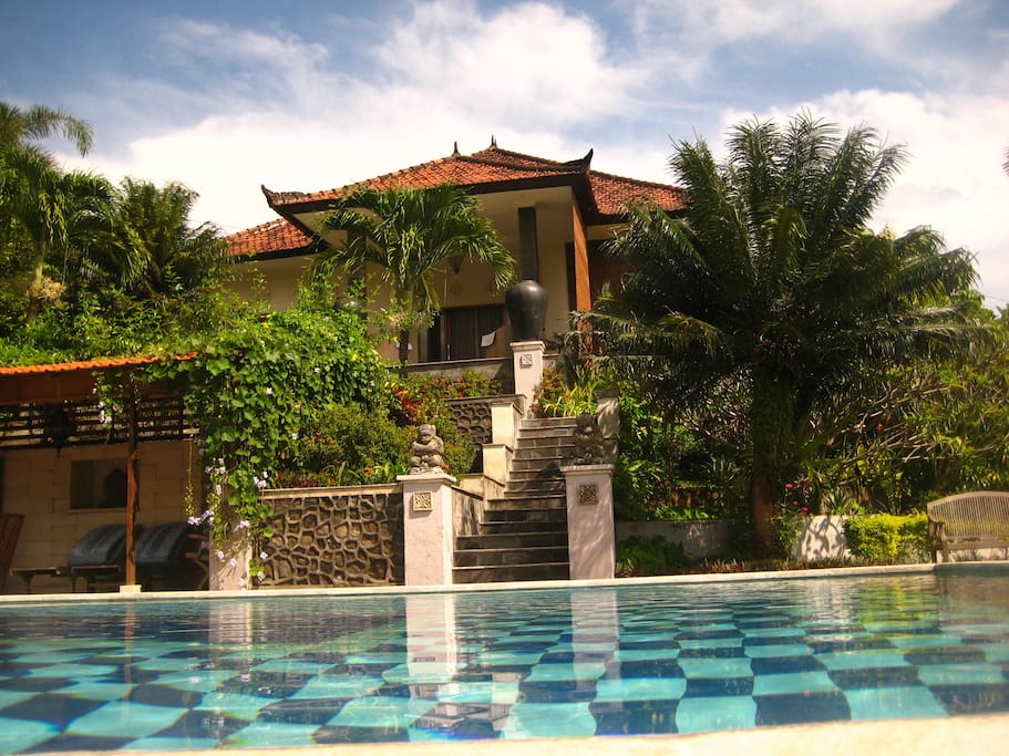 Villa Bua