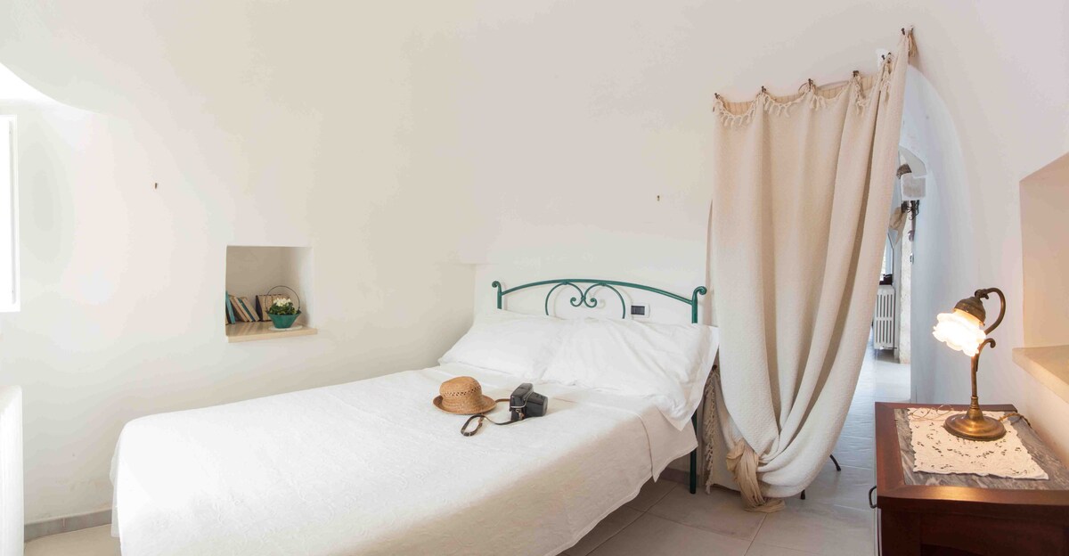 מיטת קווין סייז, מקום לחצי