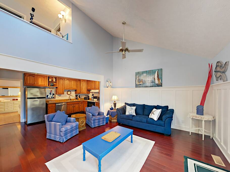 Unwind on the comfy sofa and 2 armchairs in the living room.