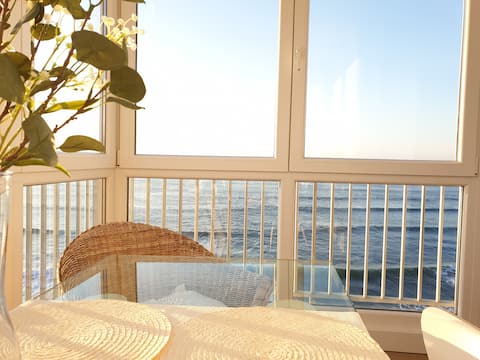 PISO EN EL MAR (V.U.T. 294 AS)