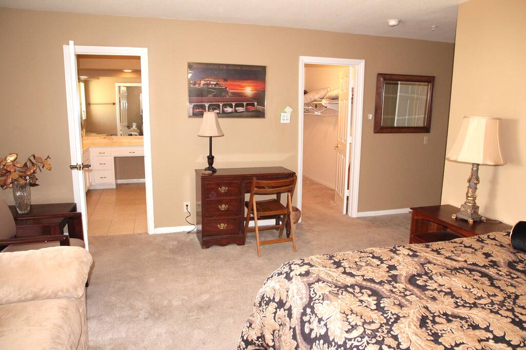 Large walk in closet!