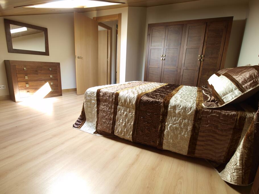 HABITACIÓN MATRIMONIO