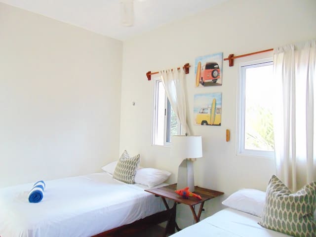 Room Moa - pool + beautiful room - Macorina