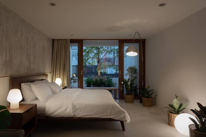 5 private stylistic rooms 2 min BTS Phra Khanong