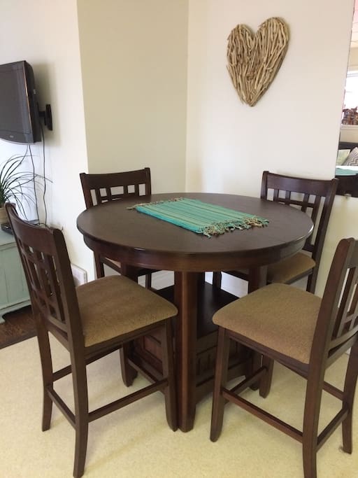 Dining area off the kitchen.