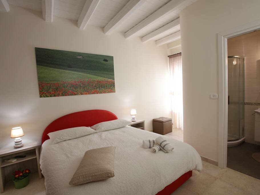Room Ensuite 1
