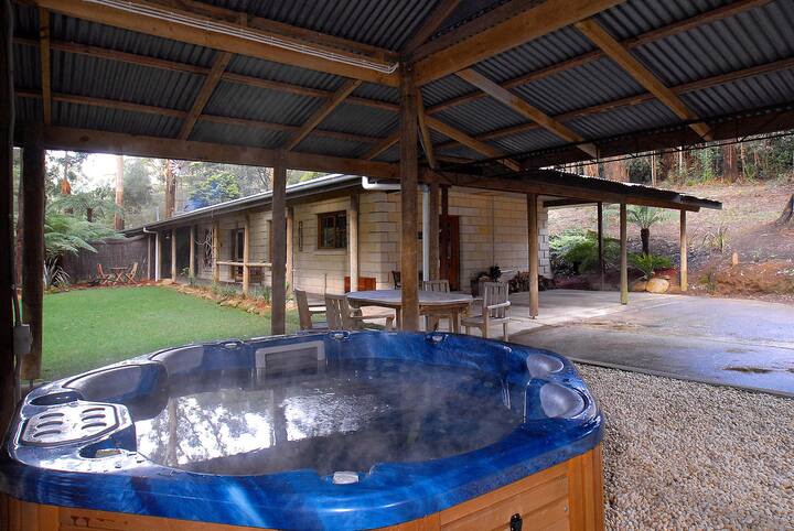 Isolated Cottage Private Spa With Fireplace Cottages For In Mount Dandenong Victoria Australia - Accommodation With Fireplace And Spa Victoria Isolated Cottage Private Spa With Fireplace Cottages For In Mount Dandenong Victoria Australia - Accommodation With Fireplace And Spa Victoria