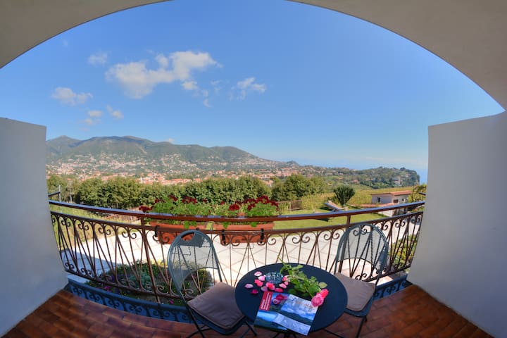 Casa Pendola in Amalfi cost