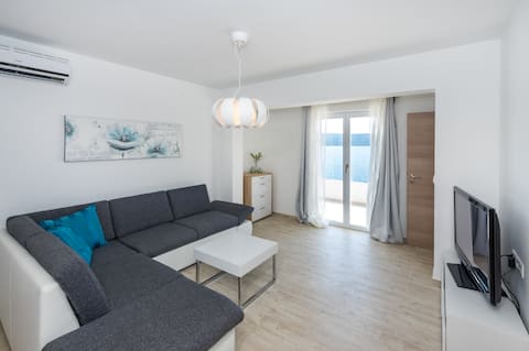 Top Airbnb: Modern apartment Fiera in Molat