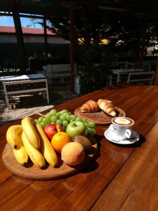 BREAKFAST