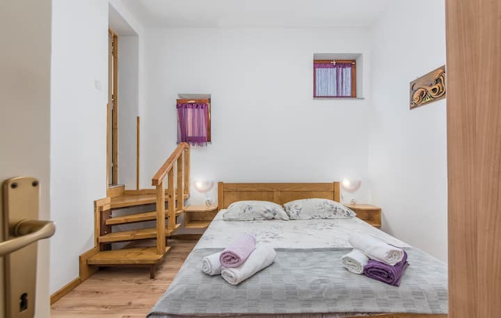 Dhomë gjumi 2
