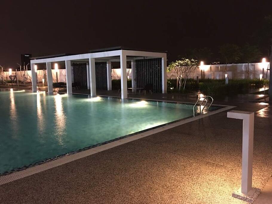 Newly Completed Block B, Level 33, Aurora Residence Condominium @ Lakeside City, Puchong - Swimming Pool Photo Gallery 2