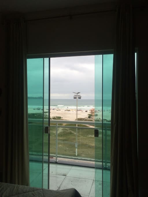 Vista da sala e varanda