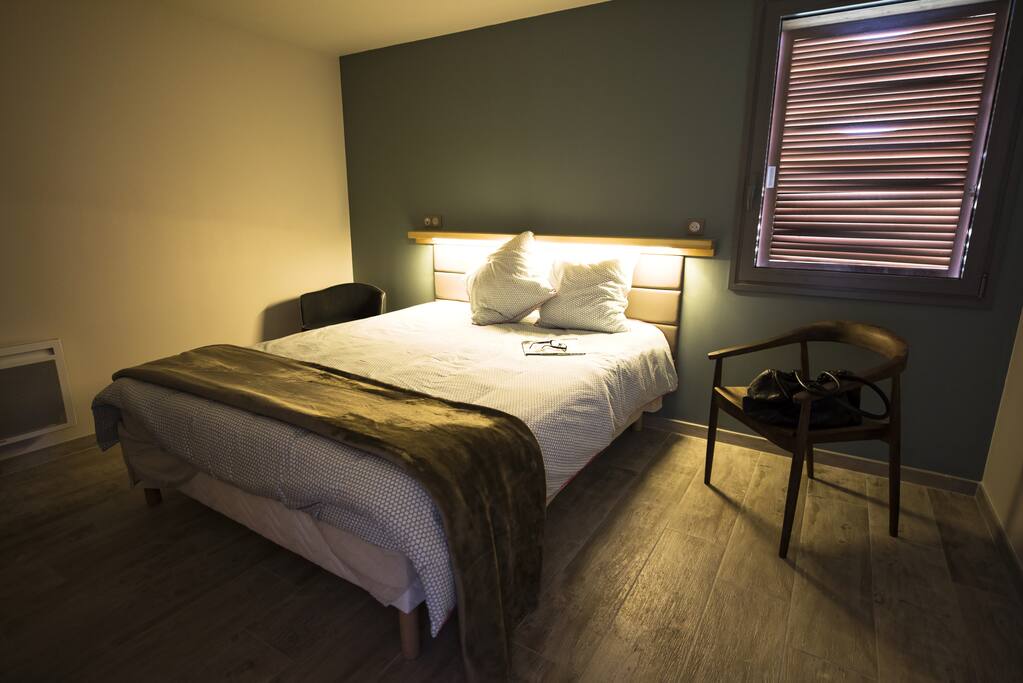 Chambre parentale au rez-de-chaussée