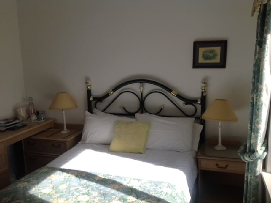 Ensuite room with double bed