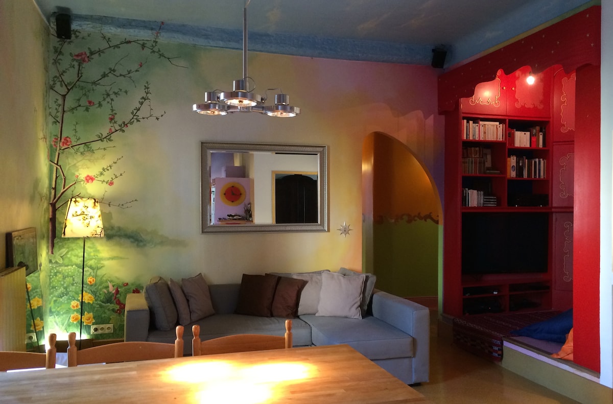 Mtazamo kutoka kwa sebule ya jikoni. 