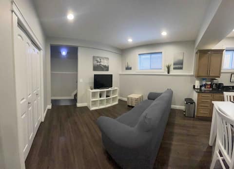 Top Airbnb: Comfy 2-bedroom place with free parking (driveway) in Wood Buffalo
