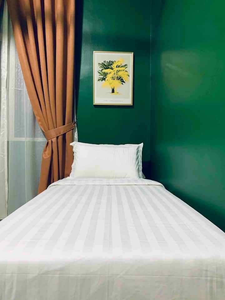 Bed Room 03