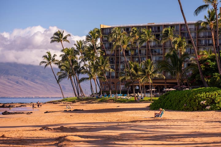 Lahaina Beachfront Resort 3 Bedroom