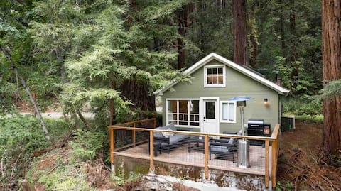 Creekside Green Cabin