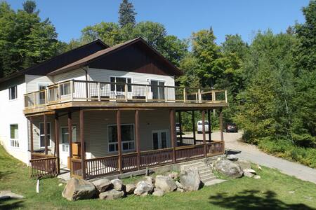 baptiste superhost lodge