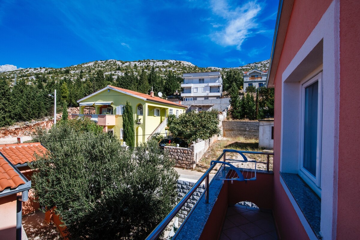 Ap7 · Family apartment with balcony partial seaview
