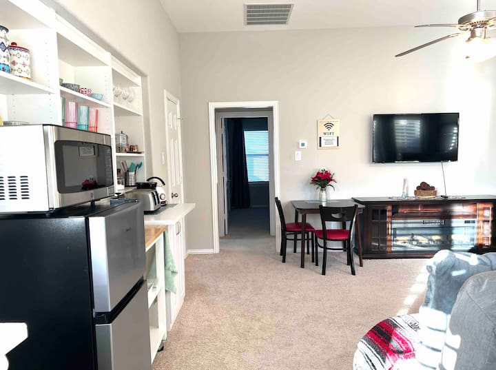 Private Apartment In Gated Community, Sleeps 5 - Conroe, TX
