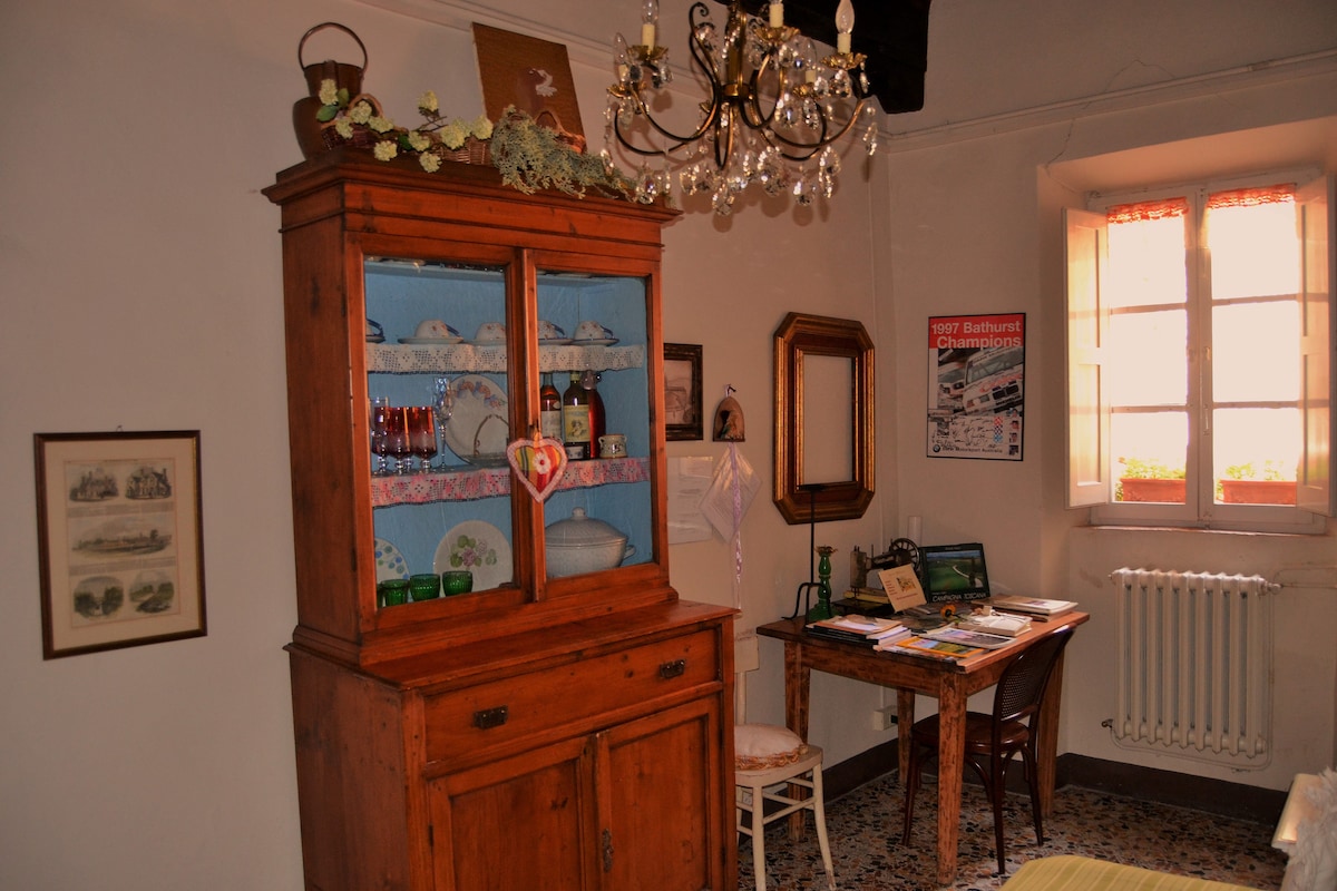 Annonce Airbnb populaire: Margherita Tuscan home apartment à San Gimignano