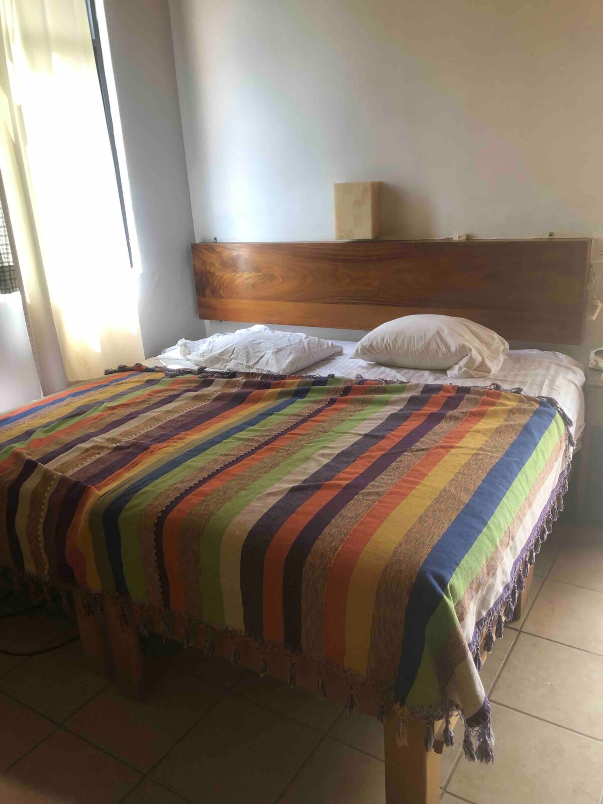 King size cams in private room 