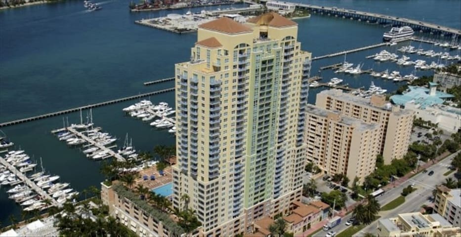 Guest favorite listing in South Beach